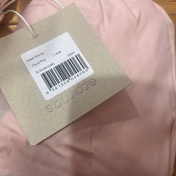 Ettitude Sateen PJ Shorts Size Large in Cloud Pink New with Tag - Picture 2 of 3